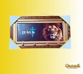 Porta chave moldura dourada de madeira com vidro ( Jesus le�o de Jud� cruz azul)
