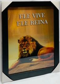 Quadro madeira com moldura e vidro individual (Ele vive, Ele Reina 3... )