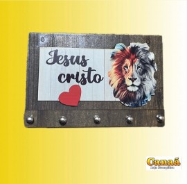 Porta chaves madeira modelo novo (Leo colorido Jesus Cristo) 
