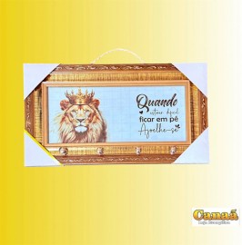 Porta chave moldura dourada de madeira com vidro ( Le�o coroa com frase Quando tiver dif�cil ficar em p�)
