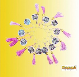 Chaveiro madeira pintada redonda com pompom rosa  ( Mulher guerreira s� abaixa a cabe�a para Orar) C/12