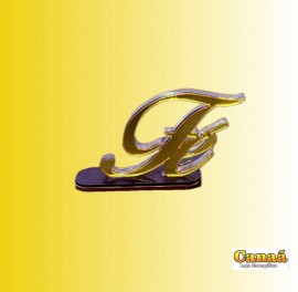Palavra F espelhada com camada de acrlico tripla  